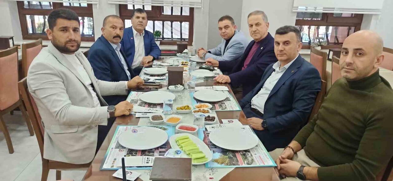 ZONGULDAK’IN DEVREK İLÇESİNDE DÜZENLENEN VE EV SAHİPLİĞİNİ DEVREK MHP İLÇE BAŞKAN CEVAT TİLKİCİ’İN...