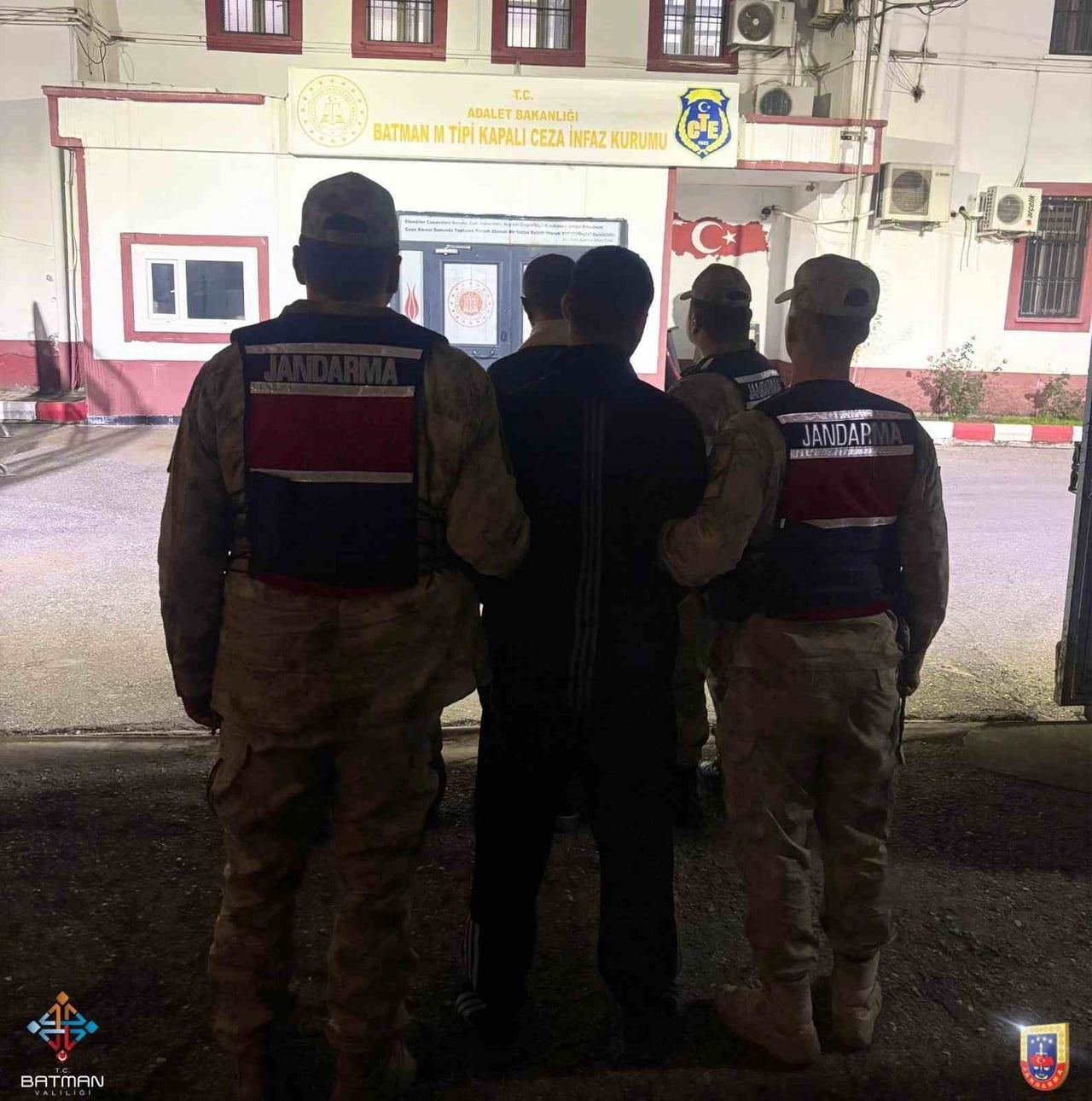 12 YIL HAPİS CEZASI BULUNAN ŞAHIS YASADIŞI BAHİS OPERASYONUNDA YAKALANDI