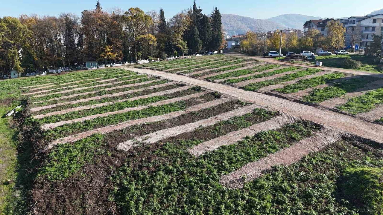 17 AĞUSTOS MEZARLIĞI’NIN DOLMASIYLA BİRLİKTE GÖLCÜK İLÇESİNDE ORTAYA ÇIKAN MEZARLIK İHTİYACINA...