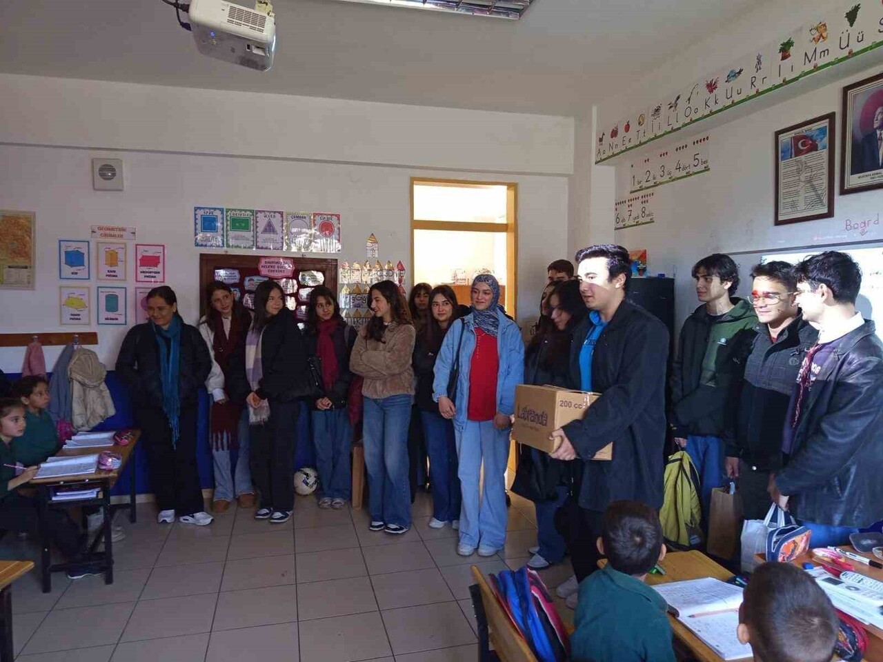 2025-2026 EĞİTİM VE ÖĞRETİM YILI KAPSAMINDA YÜRÜTÜLEN "OKULUN KALBİ KÜTÜPHANELER PROJESİ" EYLEM...