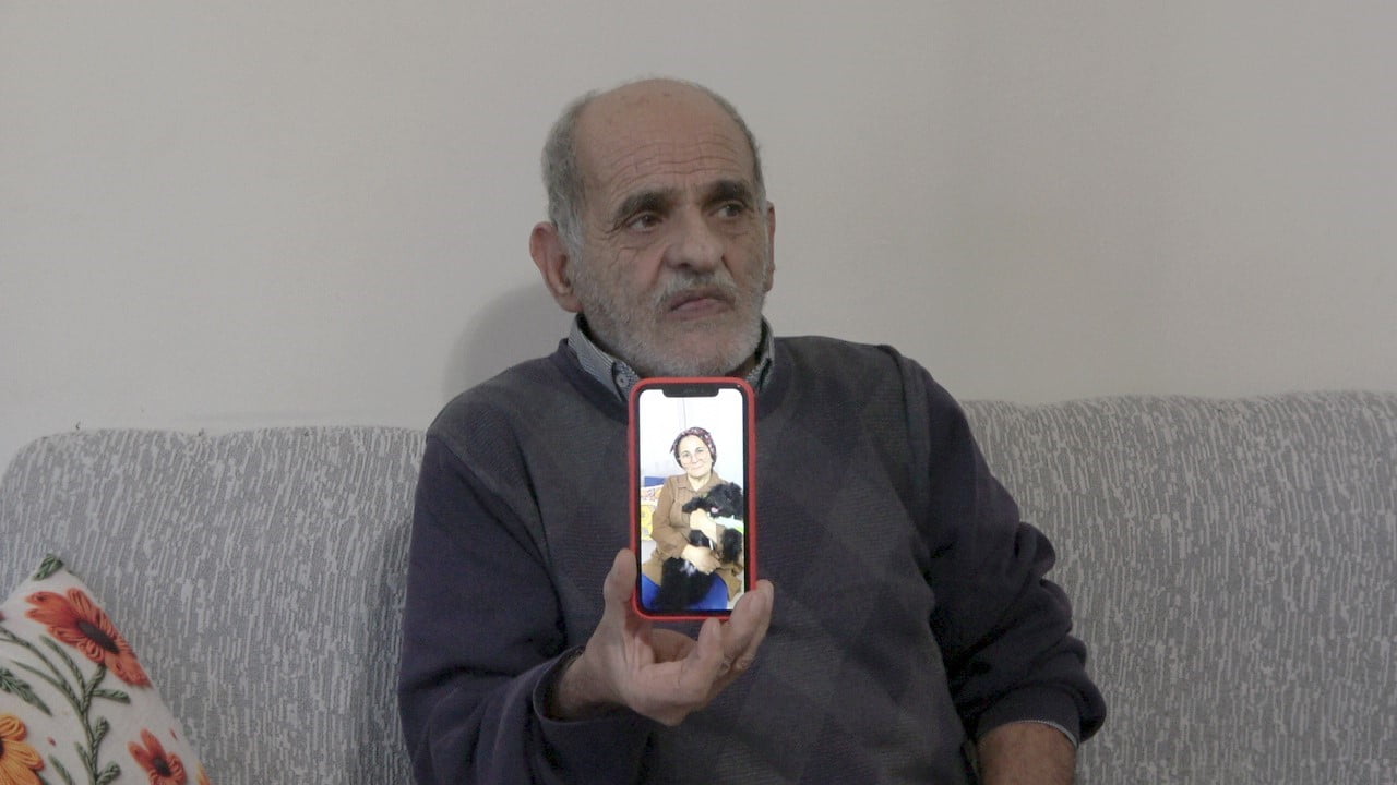 5 ÇOCUK ANNESİ EŞİNİN KENDİSİNİ SEVDİĞİNİ VE BÜYÜ YAPILDIĞI İÇİN EVDEN AYRILARAK KAYBOLDUĞUNU...