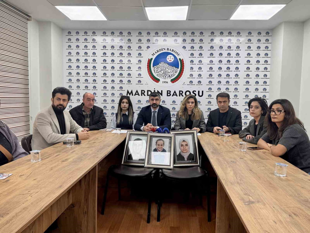 AÇIKLAMAYA MARDİN BAROSU YÖNETİCİLERİ, ÖZGÜRLÜK İÇİN HUKUKÇULAR DERNEĞİ (ÖHD) MARDİN ŞUBESİ...