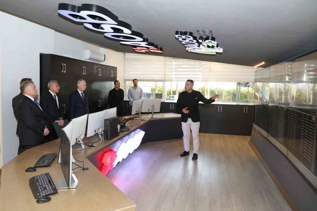 ADANA HACI SABANCI ORGANİZE SANAYİ BÖLGESİ (AOSB) YÖNETİM KURULU BAŞKANI BEKİR SÜTCÜ VE YÖNETİMİ...