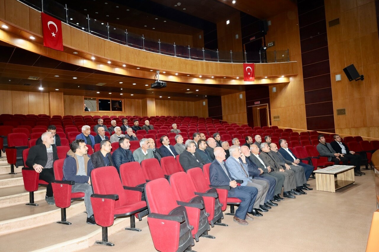 ADIYAMAN’IN KAHTA, SİNCİK VE SAMSAT İLÇELERİNE BAĞLI KÖYLERDE İÇME SUYU HİZMETLERİNİN DAHA ETKİN...