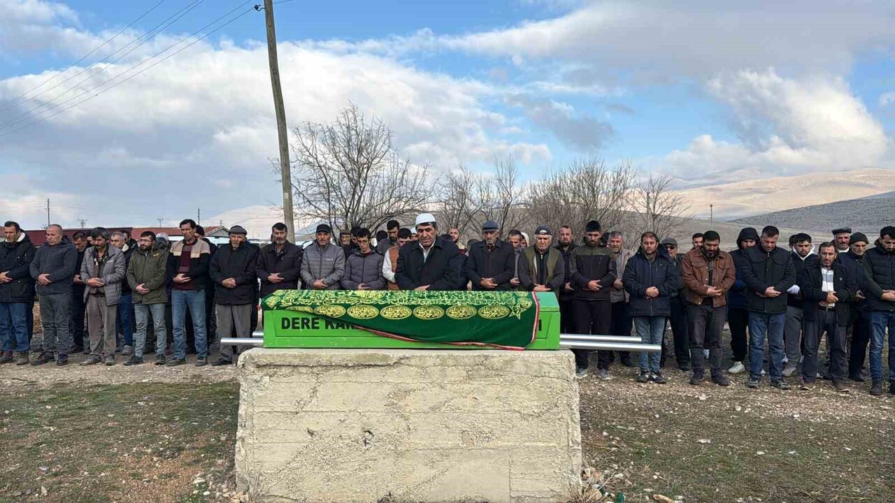 AFYONKARAHİSAR'DA 41 YAŞINDAKİ ZİHİNSEL ENGELLİ GENÇ ADAM EVİNDE ÖLÜ BULUNURKEN, OLAYLA İLGİLİ...