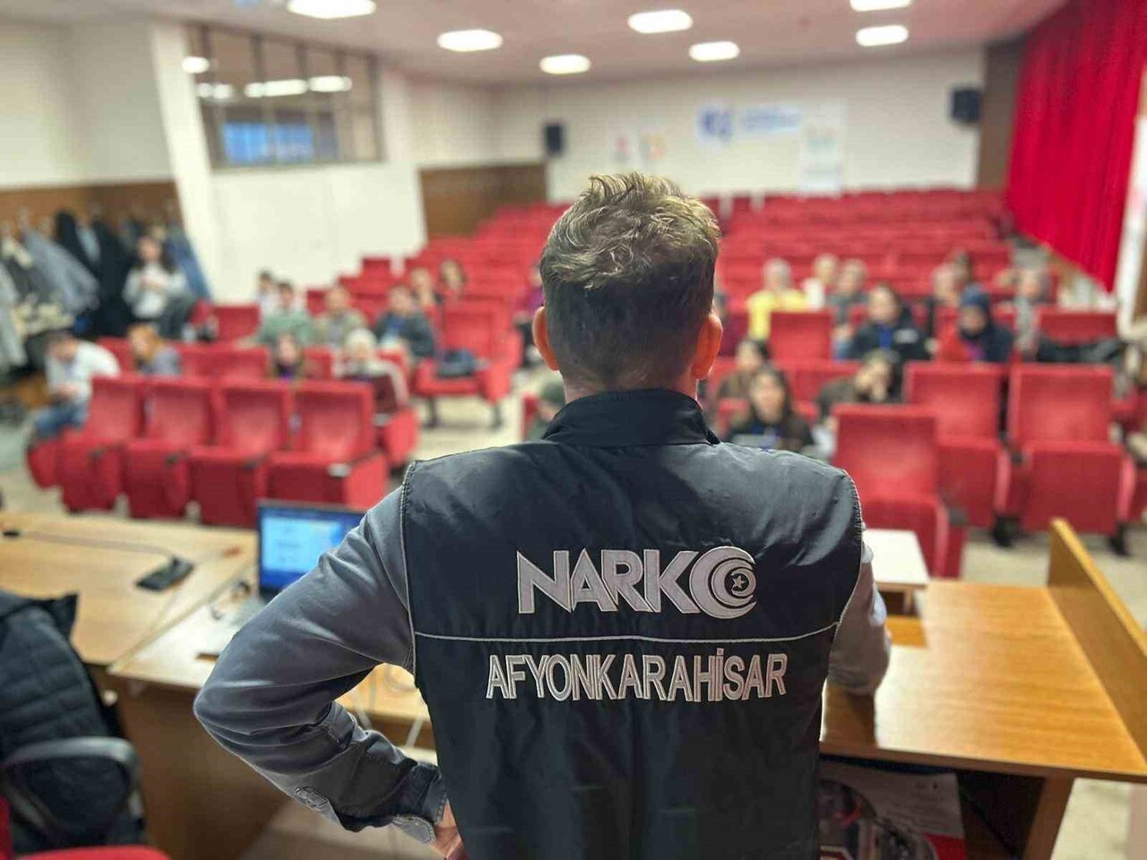 AFYONKARAHİSAR'DA POLİS EKİPLERİ TARAFINDAN ÜNİVERSİTE ÖĞRENCİLERİNE YÖNELİK UYUŞTURUCU İLE...