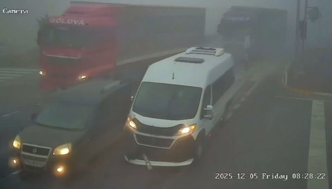 AFYONKARAHİSAR'DA SABAH MEYDANA GELEN VE 20 KİŞİNİN YARALANDIĞI ÖĞRENCİ SERVİSİ KAZASINDA GÜVENLİK...