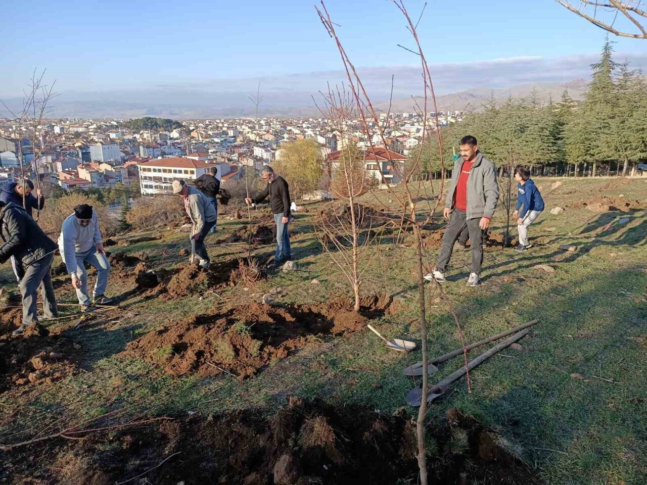 AFYONKARAHİSAR SANDIKLI İLÇESİ KÜLTÜR VARLIKLARINI KORUMA VE YAŞATMA DERNEĞİ (SANDER) ÜYELERİ...