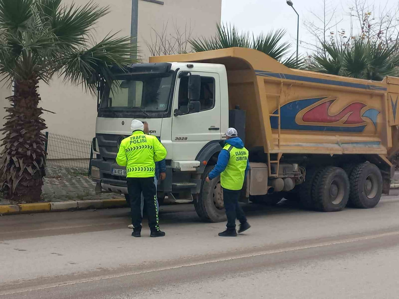 AĞIR TONAJLI ARAÇ DENETİMLERİ SÜRÜYOR