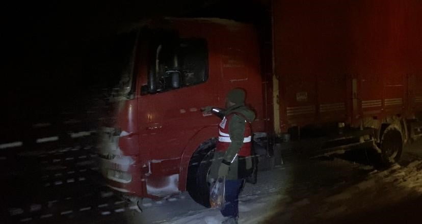 AĞRI'NIN DOĞUBAYAZIT İLÇESİ İLE VAN'IN ÇALDIRAN İLÇESİNİ BİRBİRİNE BAĞLAYAN YÜKSEK RAKIMLI...