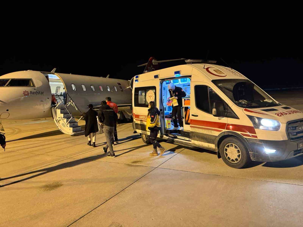 AĞRI’DA 2 YAŞINDAKİ BEBEK AMBULANS UÇAKLA İSTANBUL’A SEVK EDİLDİ