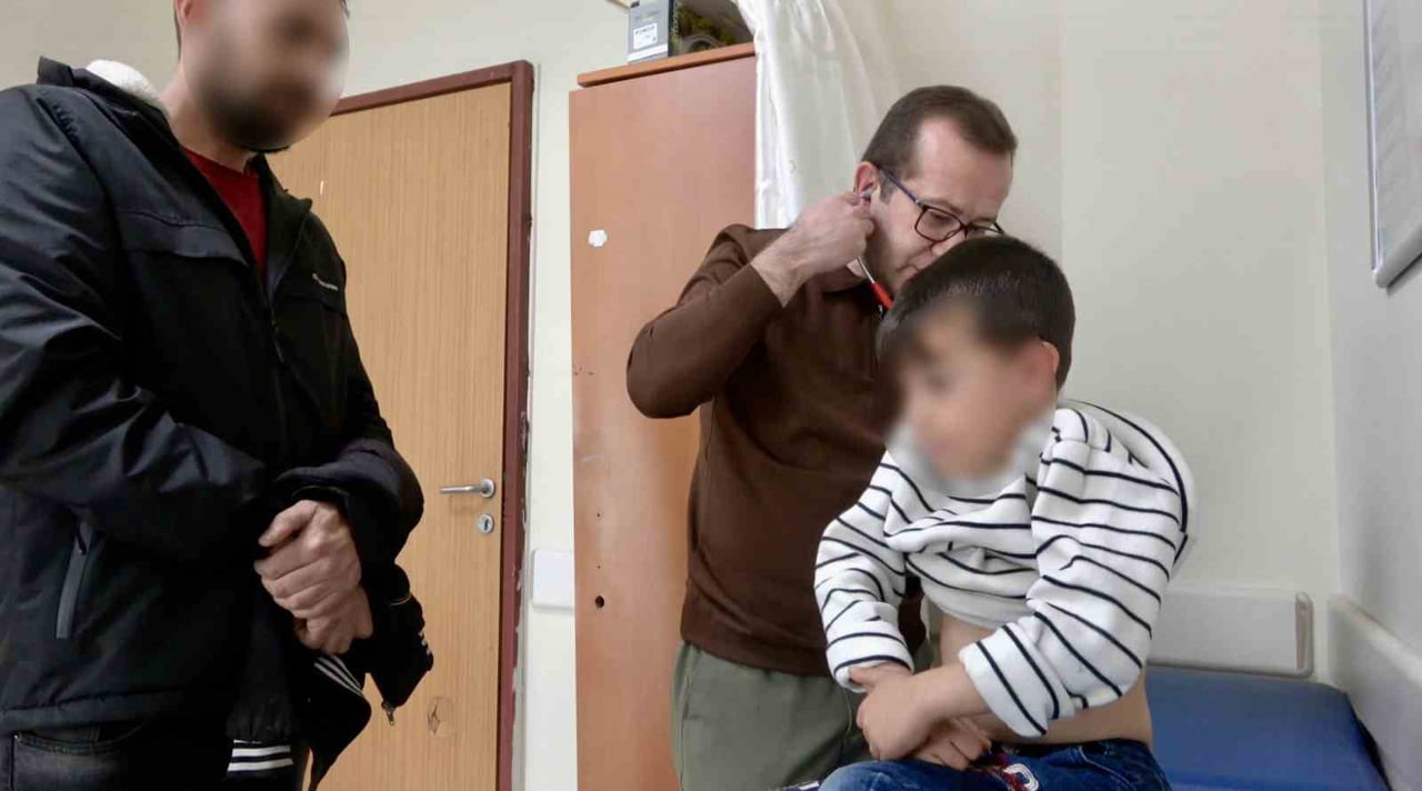 AĞRI EĞİTİM VE ARAŞTIRMA HASTANESİ ÇOCUK İMMÜNOLOJİSİ VE ALERJİ HASTALIKLARI UZMANI DR. EMRE...