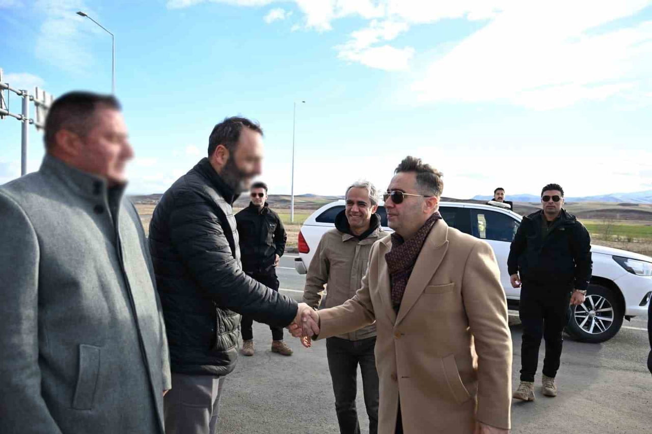 AĞRI İL EMNİYET MÜDÜRÜ GÖKSEL ÖNDER, NARKOTİK SUÇLARLA MÜCADELE ŞUBE MÜDÜRLÜĞÜNE AİT UYGULAMA...