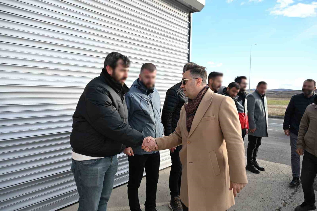 AĞRI İL EMNİYET MÜDÜRÜ GÖKSEL ÖNDER, NARKOTİK SUÇLARLA MÜCADELE ŞUBE MÜDÜRLÜĞÜNE AİT UYGULAMA...