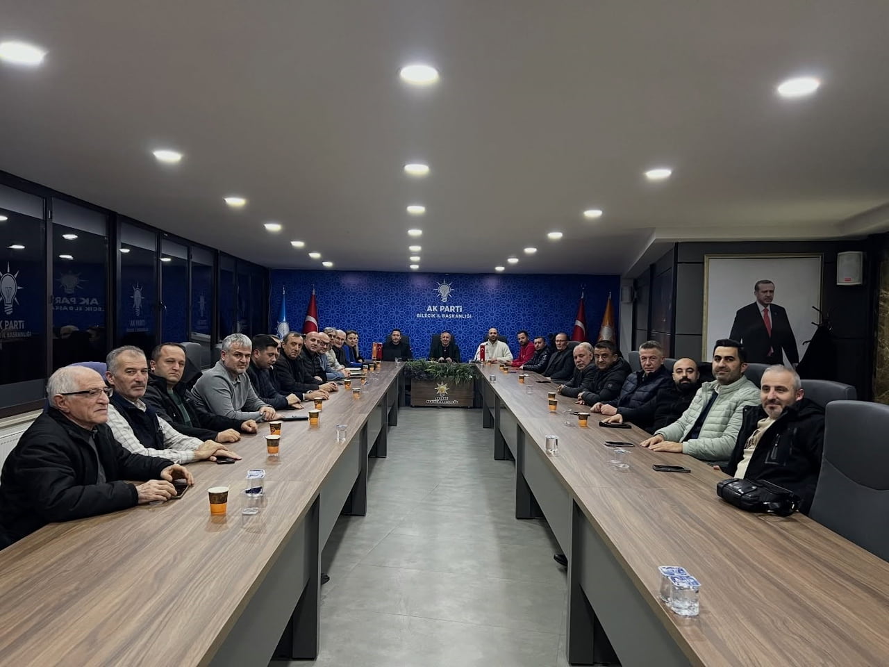 AK PARTİ BİLECİK’TE HAFTALIK İL YÖNETİM KURULU TOPLANTISI YAPILDI