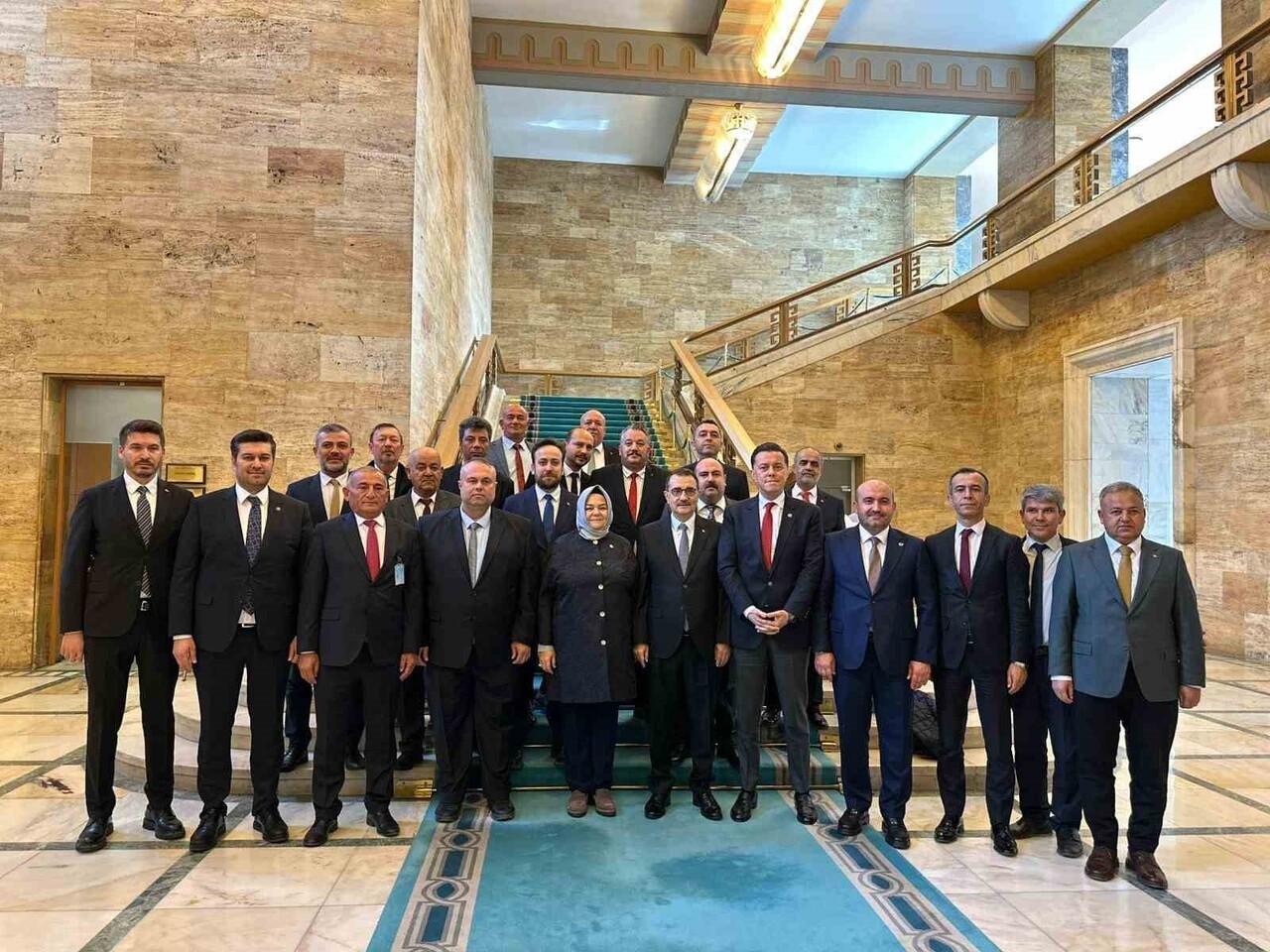 AK PARTİ ESKİŞEHİR TEŞKİLATI, TÜRKİYE BÜYÜK MİLLET MECLİSİ'NDE (TBMM) BİR ARAYA GELEREK İSTİŞARE...