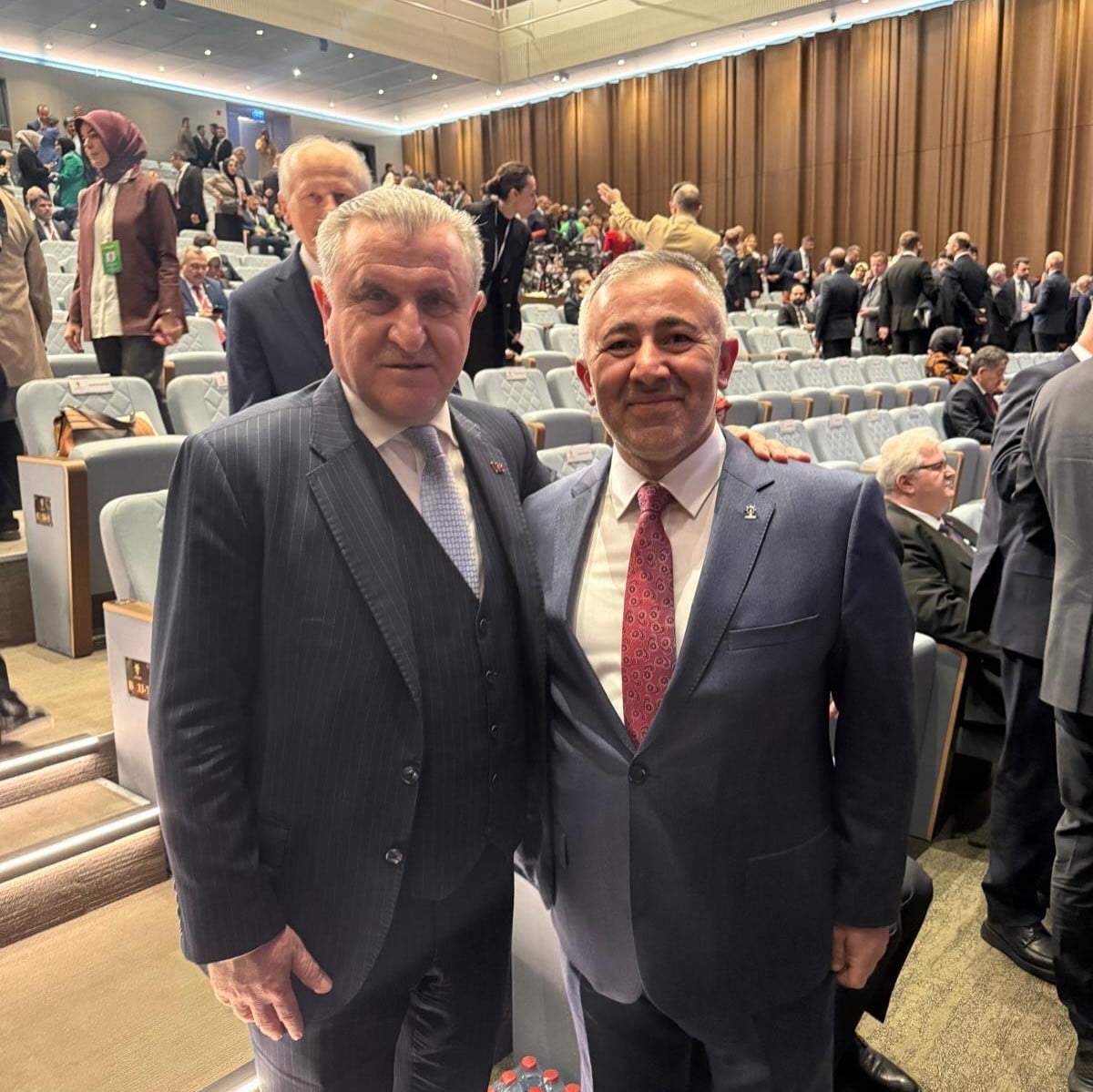 AK PARTİ İL BAŞKANI YILDIRIM, BİLECİK’İN SORUNLARINI BAKANLARA İLETTİ