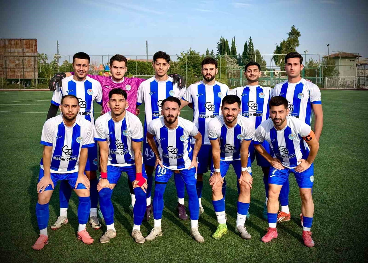 AKDENİZ BELEDİYE SPOR KULÜBÜ, FUTBOL BRANŞINDA BU SEZON SERGİLEDİĞİ BAŞARILI PERFORMANSLA DİKKAT...