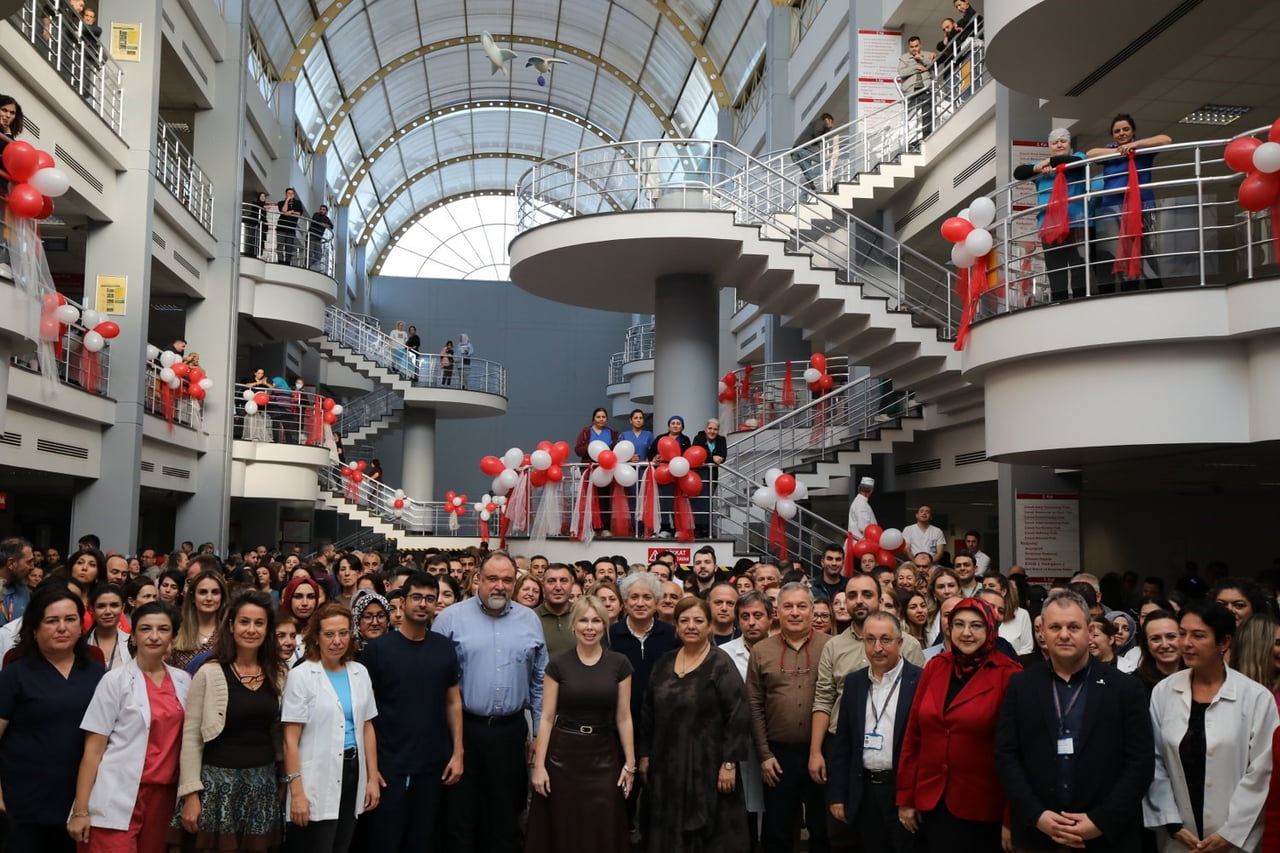 AKDENİZ ÜNİVERSİTESİ REKTÖRÜ PROF. DR. ÖZLENEN ÖZKAN, AKDENİZ ÜNİVERSİTESİ HASTANESİ...