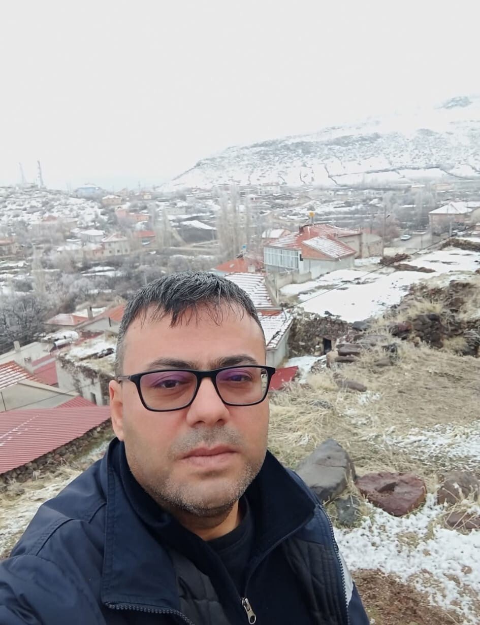 AKSARAY'DA İKİ ARACIN ÇARPIŞMASI SONUCU MEYDANA GELEN MADDİ HASARLI TRAFİK KAZASINDA OLAY YERİNE...