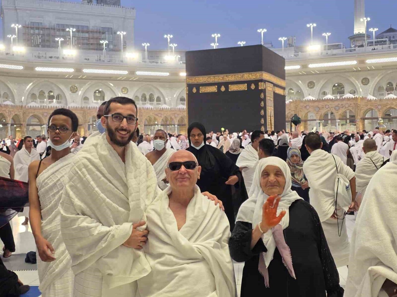 AKSARAY’DA YAŞAYAN GÖRME ENGELLİ RAMAZAN ÇAĞLAR İLE YETİM BÜYÜYEN 80 YAŞINDAKİ NURİYE BACAK’IN...