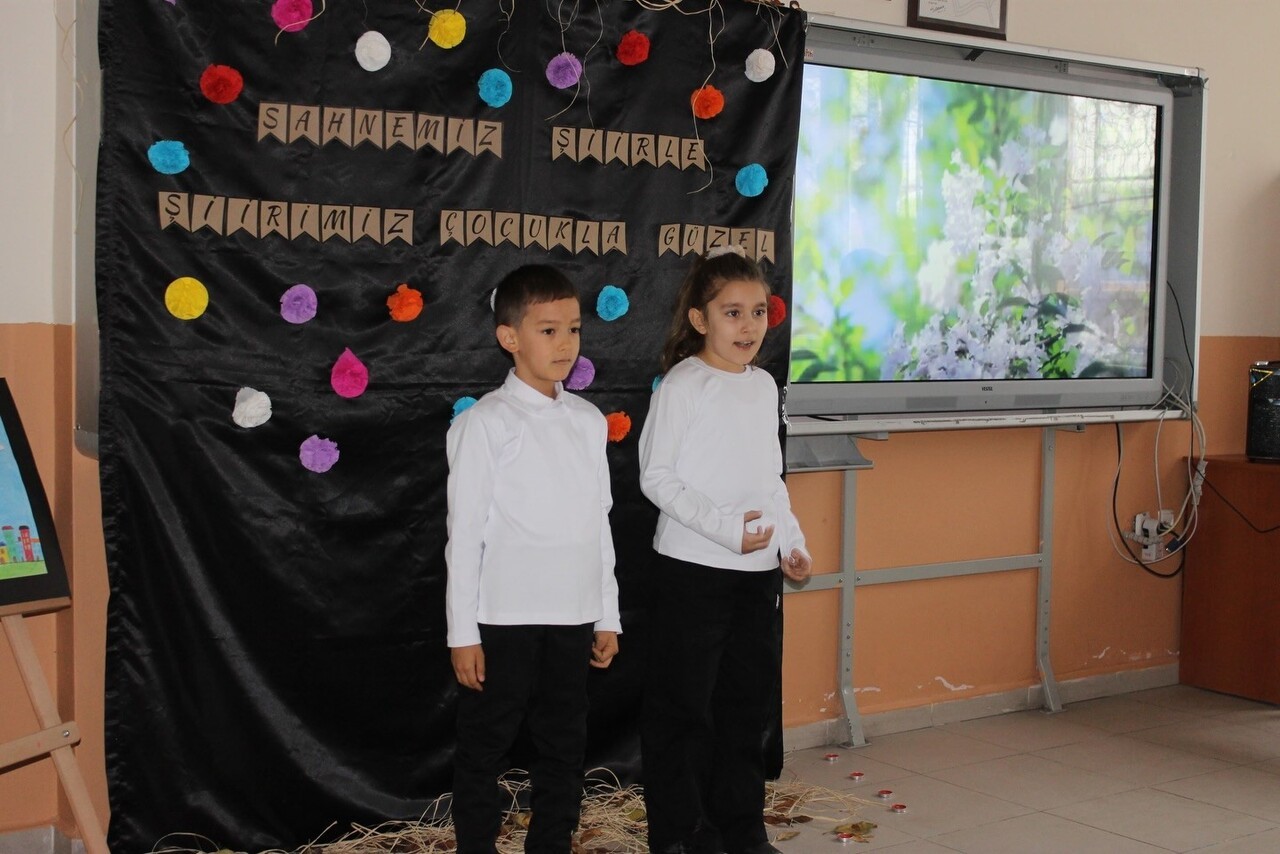 ALTINTAŞ’TA "ÇOCUK ŞİİRLERİ OKUMALARI" ETKİNLİĞİ DÜZENLENDİ