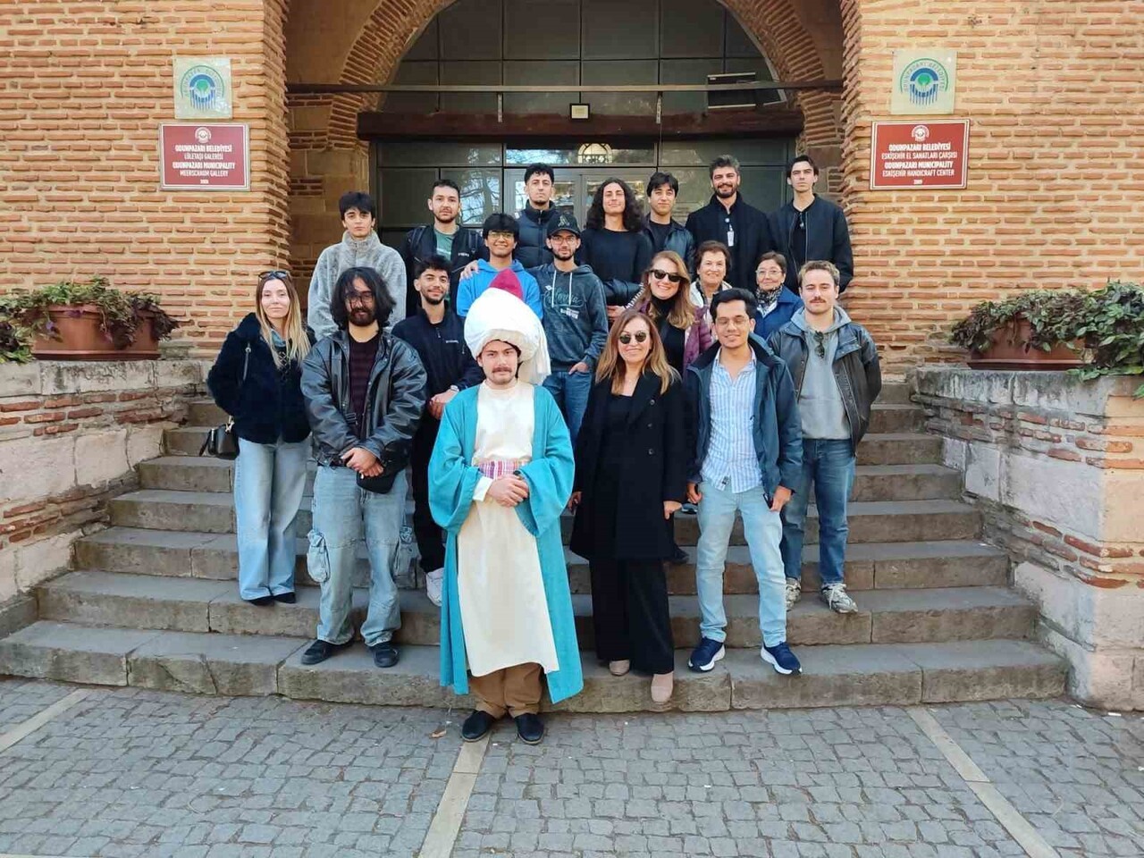 ANADOLU ÜNİVERSİTESİ TURİZM FAKÜLTESİ TURİZM REHBERLİĞİ BÖLÜMÜ İLE ODUNPAZARI BELEDİYESİ İŞ...