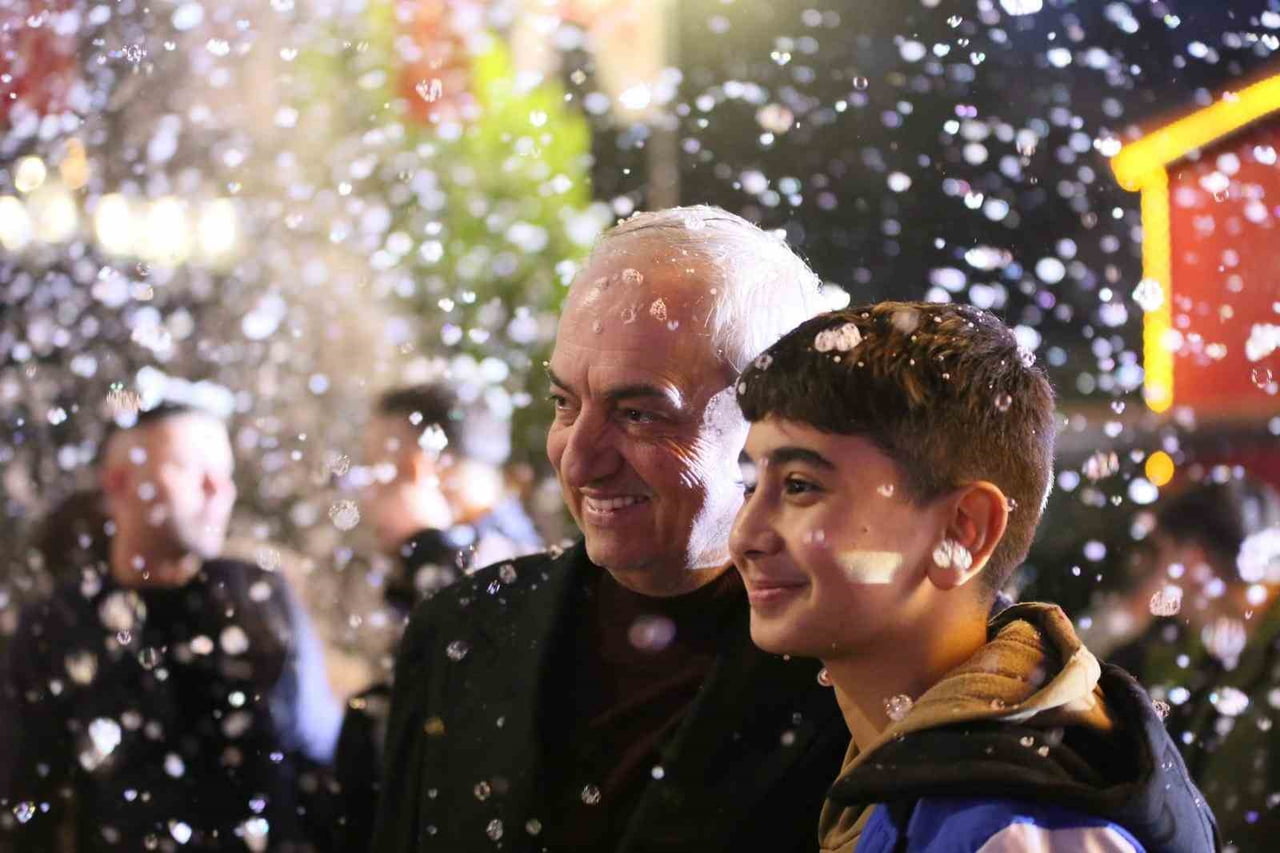 ANTALYA'DA KEPEZ BELEDİYESİ TARAFINDAN DÜZENLENEN "YENİ YIL ÇARŞISI VE ETKİNLİKLERİ"...