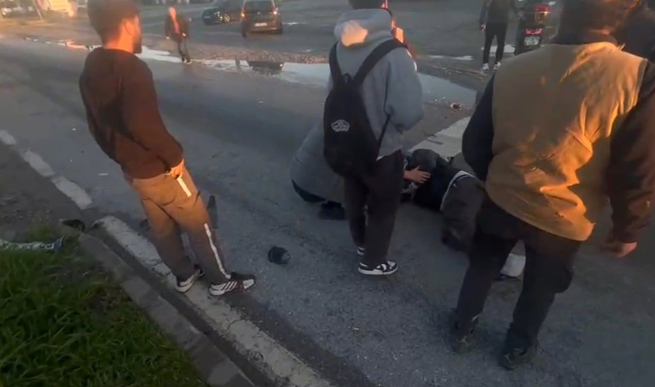 ANTALYA'NIN MANAVGAT İLÇESİNDE MOTOSİKLET İLE OTOMOBİLİN ÇARPIŞMASI SONUCU MEYDANA GELEN KAZADA...