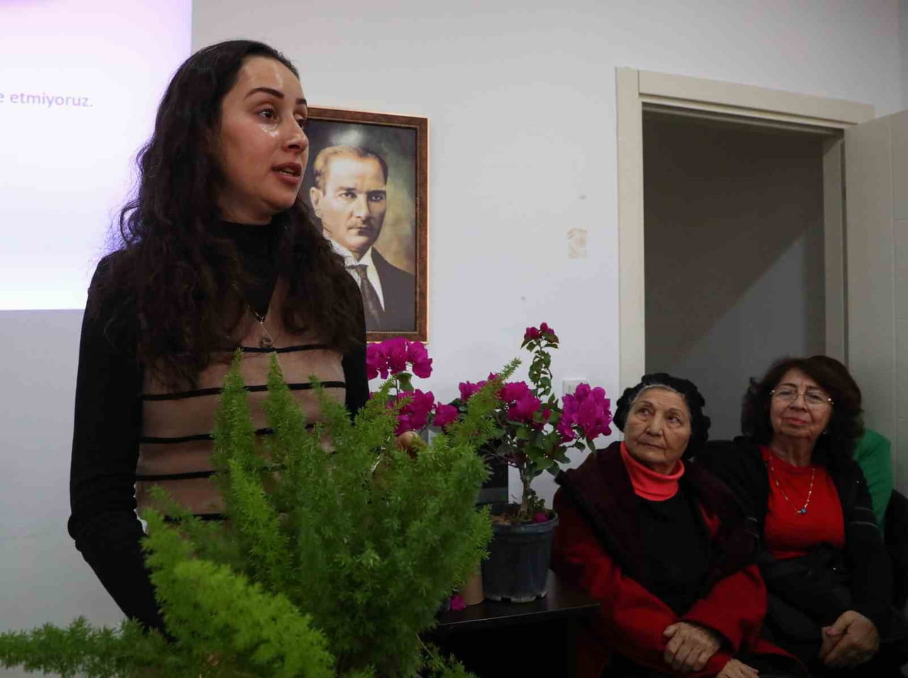 ANTALYA BÜYÜKŞEHİR BELEDİYESİ’NE BAĞLI AKTİF YAŞLI MERKEZİ’NDE YAŞ ALMIŞ BİREYLERE YÖNELİK EVDE...