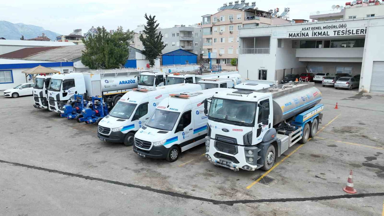 ANTALYA BÜYÜKŞEHİR BELEDİYESİ, VATANDAŞLARIN YILBAŞINI HUZUR VE GÜVENLİK İÇİNDE KARŞILAMALARI...