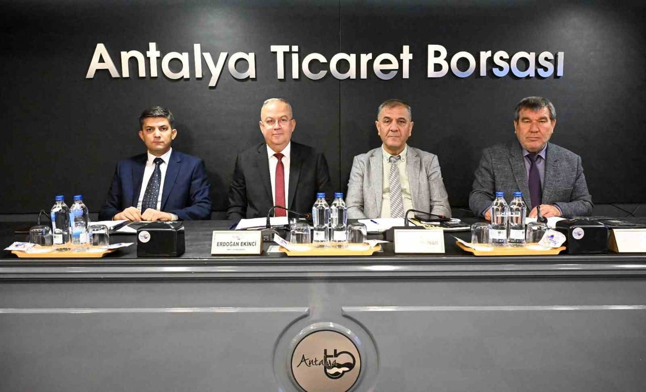 ANTALYA TİCARET BORSASI ARALIK AYI MECLİSİ, MECLİS BAŞKANI ERDOĞAN EKİNCİ BAŞKANLIĞINDA ATB...
