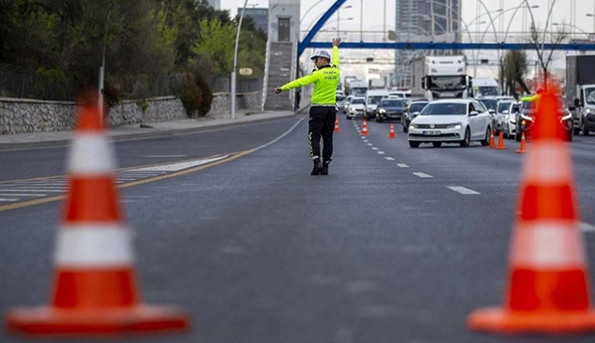 Arabası Olan Herkesi İlgilendiriyor: Cezalar 200 Bin TL'ye Kadar Çıktı! İşte Yeni Trafik Düzenlemesi