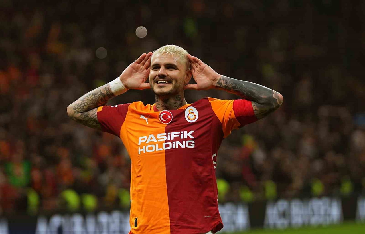 ARJANTİNLİ FUTBOLCU MAURO ICARDİ, KASIMPAŞA MAÇIYLA TRENDYOL SÜPER LİG'DE 60. GOLÜNÜ KAYDETTİ VE...