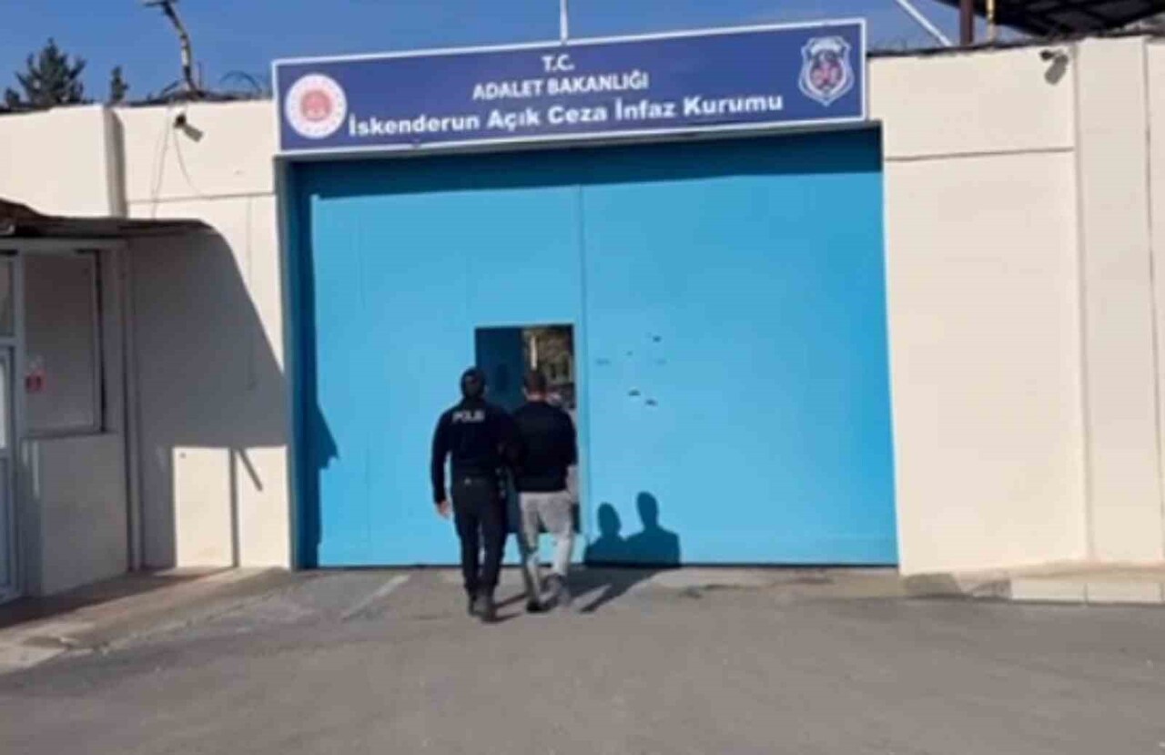 ARSUZ’DA UYUŞTURUCU TACİRİ TUTUKLANDI