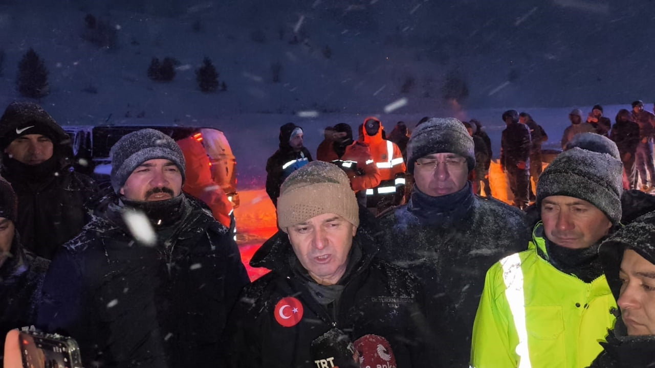 ARTVİN VALİSİ DR. TURAN ERGÜN, ARDANUÇ AKSU YAYLASI’NDAKİ ÇIĞ SONRASI OLUMSUZ HAVA VE YENİ ÇIĞ...