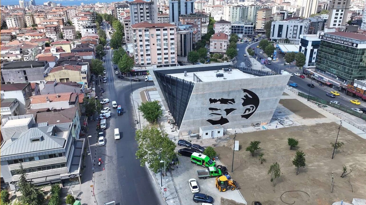 ATAŞEHİR BELEDİYE BAŞKANI ONURSAL ADIGÜZEL, GÖREVE GELDİĞİNDEN BU YANA GEÇEN 600 GÜNÜ AŞKIN SÜREDE...