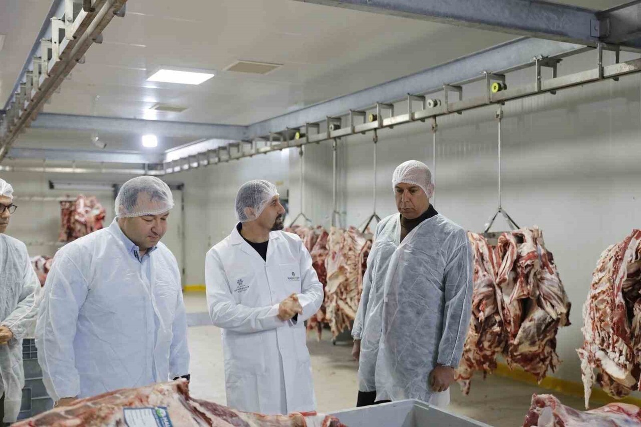 AYDIN BÜYÜKŞEHİR BELEDİYESİ’NİN UYGUN FİYATLI VE KALİTELİ ET ÜRETİM-SATIŞ MODELİ OLAN HALK EGE ET...