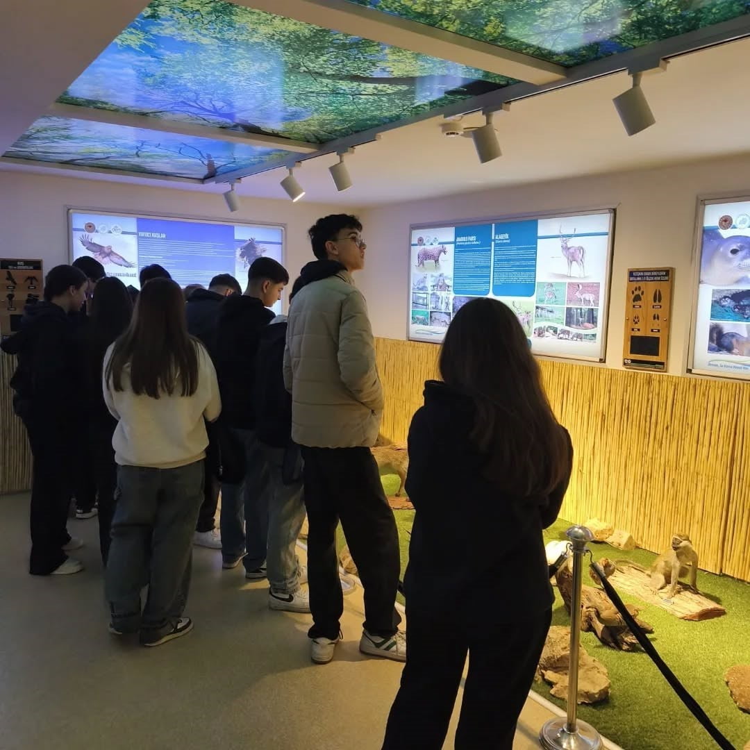 AYDIN’DA DOĞANIN VE YABAN HAYATININ SAVUNUCULARI OLARAK BİLİNEN EKİPLER, GENÇLERE DOĞANIN ÖNEMİ VE...