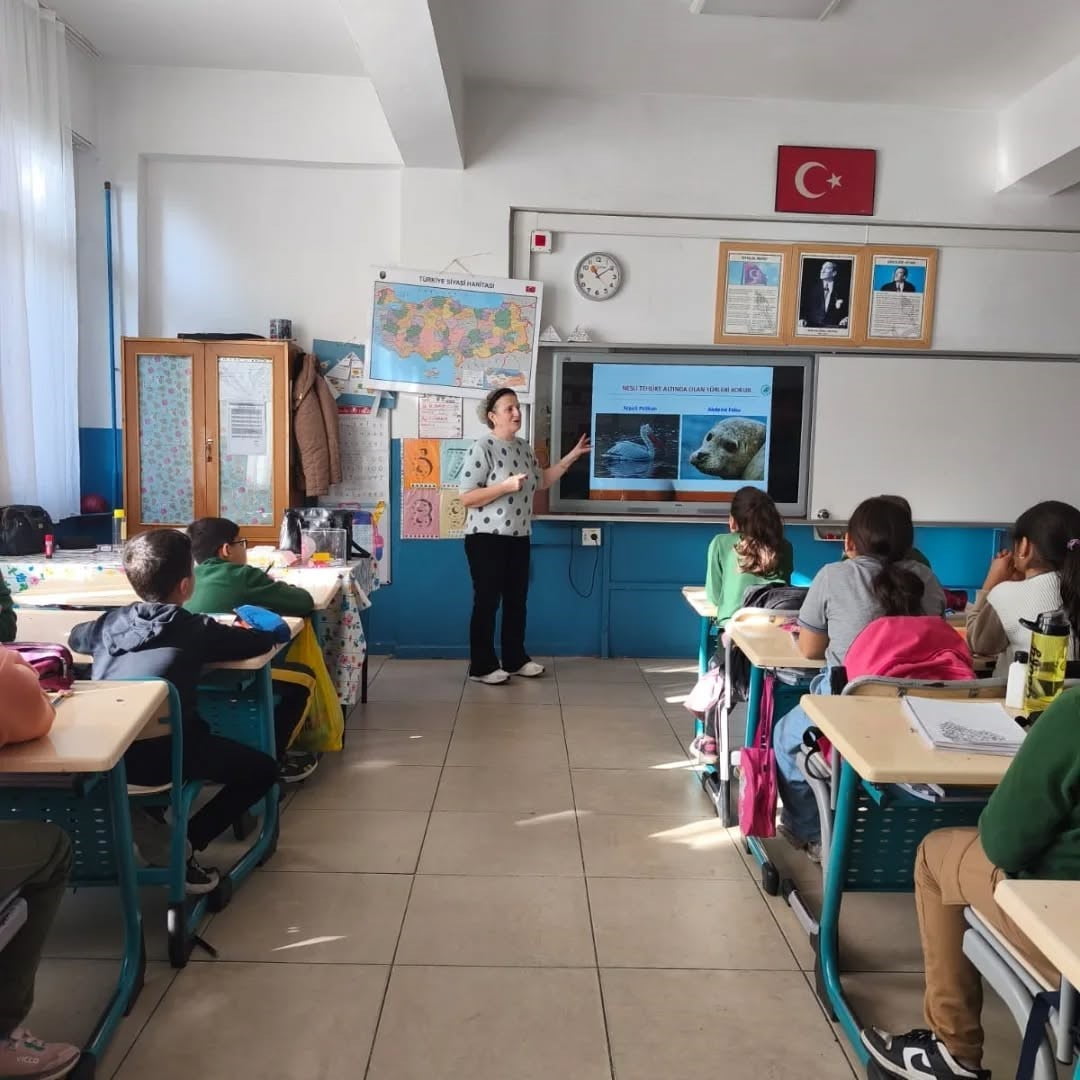 AYDIN’DA DOĞANIN VE YABAN HAYATININ SAVUNUCULARI OLARAK BİLİNEN EKİPLER, GENÇLERE DOĞANIN ÖNEMİ VE...