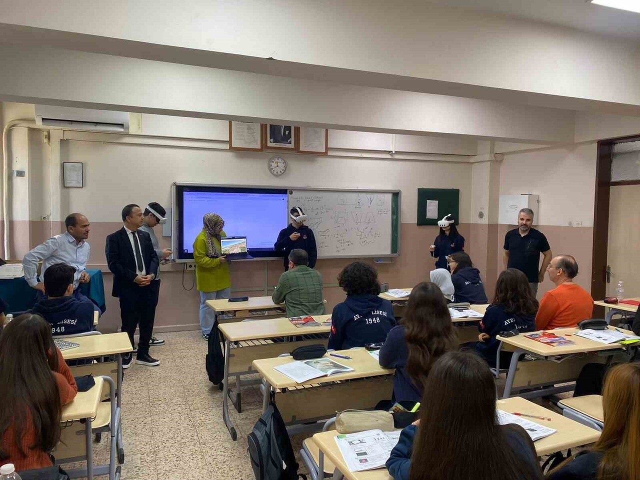 AYDIN LİSESİ’NDE COĞRAFYA DERSİ ÖĞRENCİLER İÇİN UNUTULMAZ VE İLHAM VERİCİ BİR ÖĞRENME DENEYİMİNE...