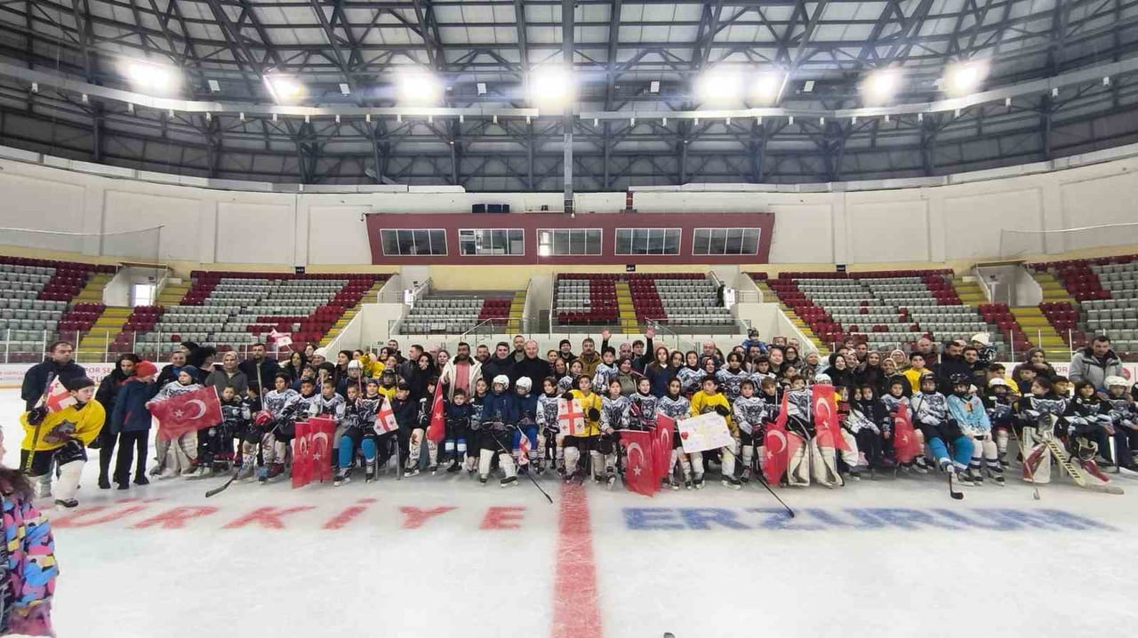 AYLARDIR SPORDA VE GENÇLİK HİZMETLERİNDE İL KARNESİNDE BİRİNCİLİĞİNİ KORUYAN ERZURUM GSİM 2026’YA...