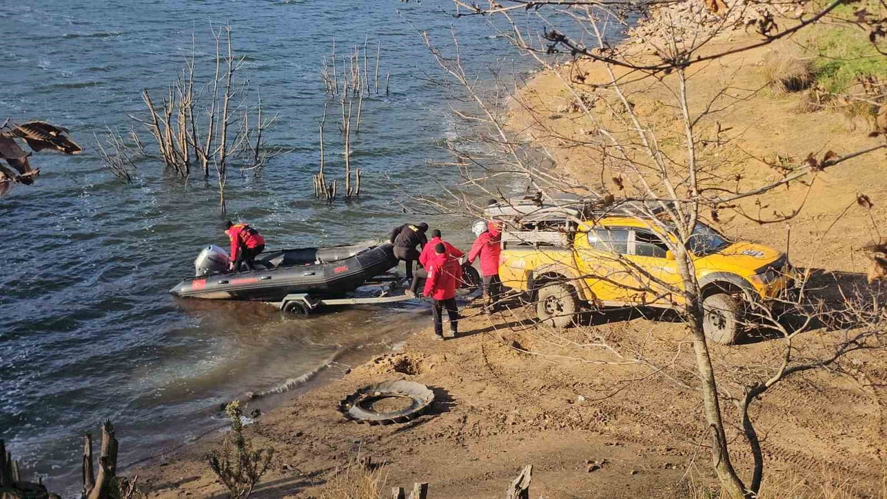 BALIKESİR'İN ERDEK İLÇESİNDE KAPIDAĞ YARIMADASI'NDA KAMP YAPTIĞI SIRADA KAYBOLAN 33 YAŞINDAKİ ELİF...