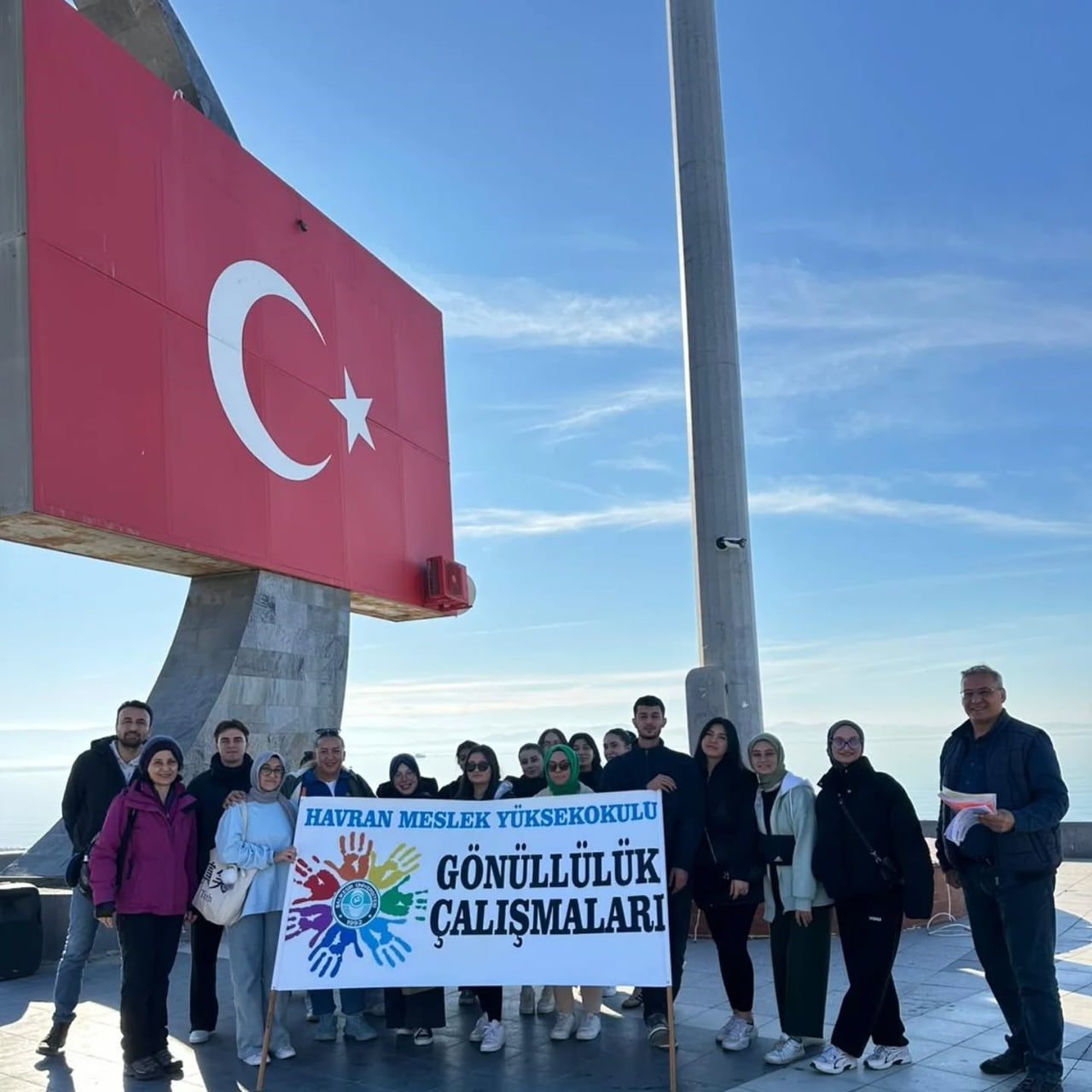 BALIKESİR ÜNİVERSİTESİ HAVRAN MESLEK YÜKSEKOKULU ÖĞRENCİLERİ, ÇEVRE BİLİNCİNİ ARTIRMAK VE...