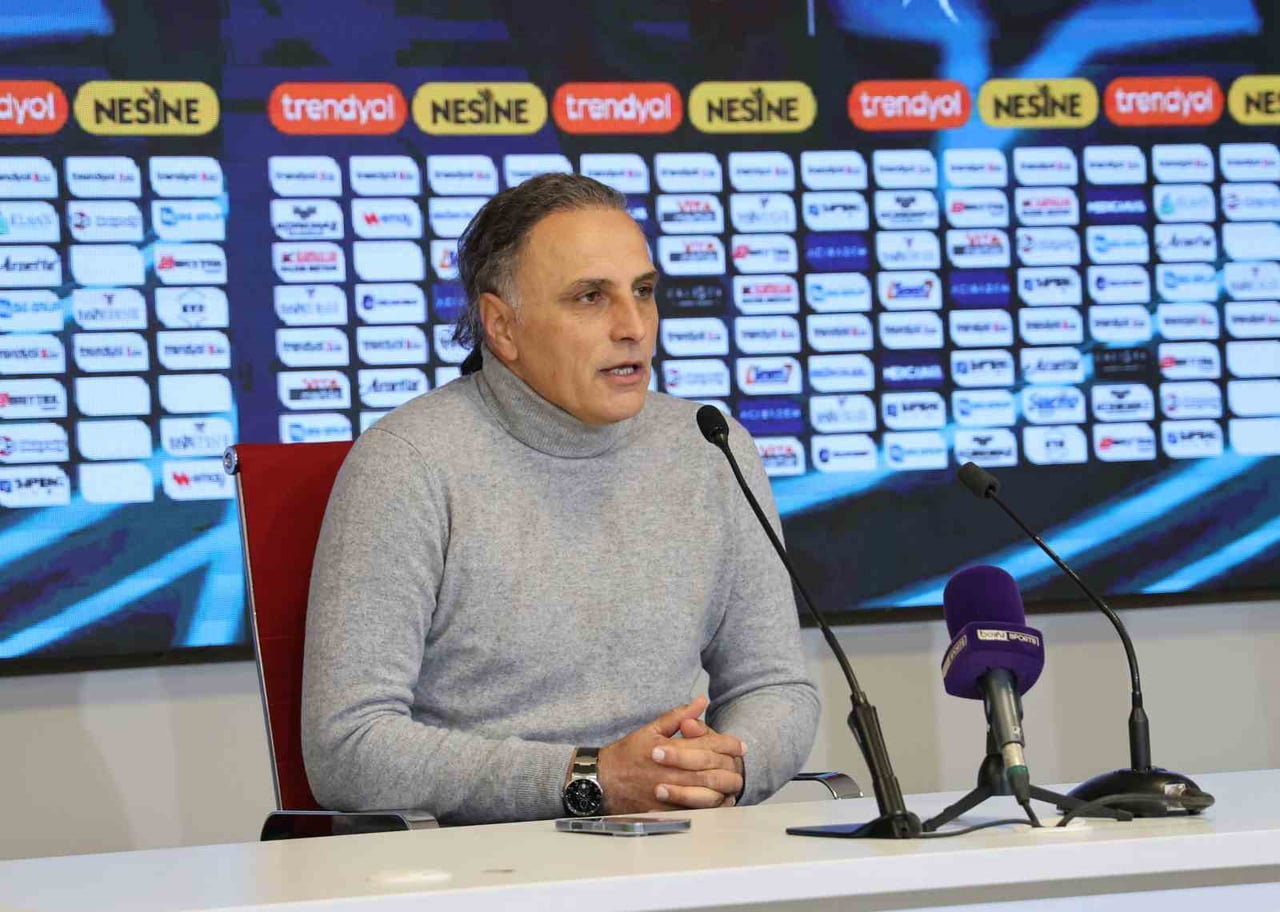 BANDIRMASPOR TEKNİK DİREKTÖRÜ MUSTAFA GÜRSEL MAÇ SONU KONUŞTU