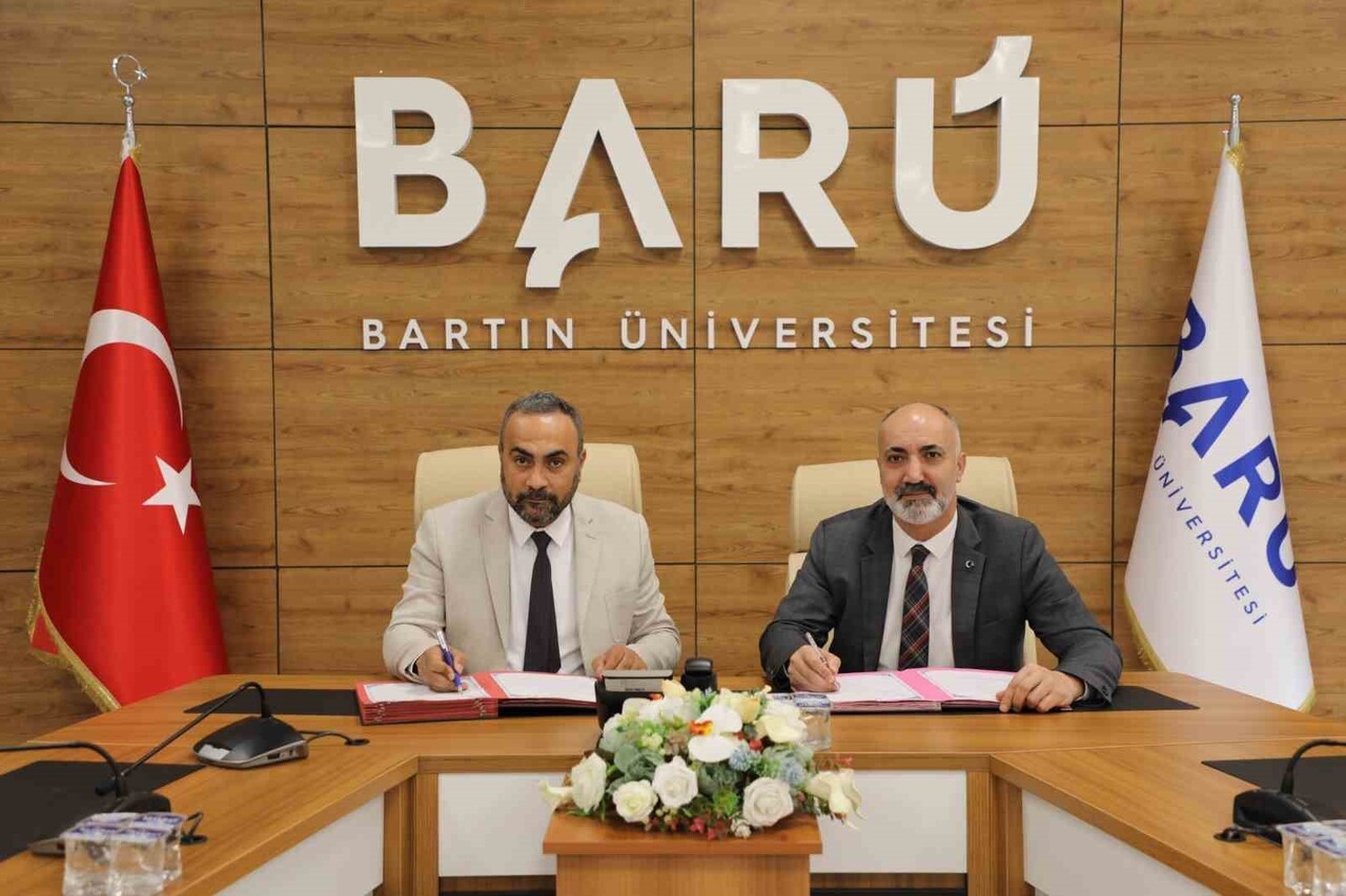 BARÜ İLE BARTIN AİLE VE SOSYAL HİZMETLER İL MÜDÜRLÜĞÜ ARASINDA "ENGELSİZ ÜNİVERSİTE" PROTOKOLÜ...