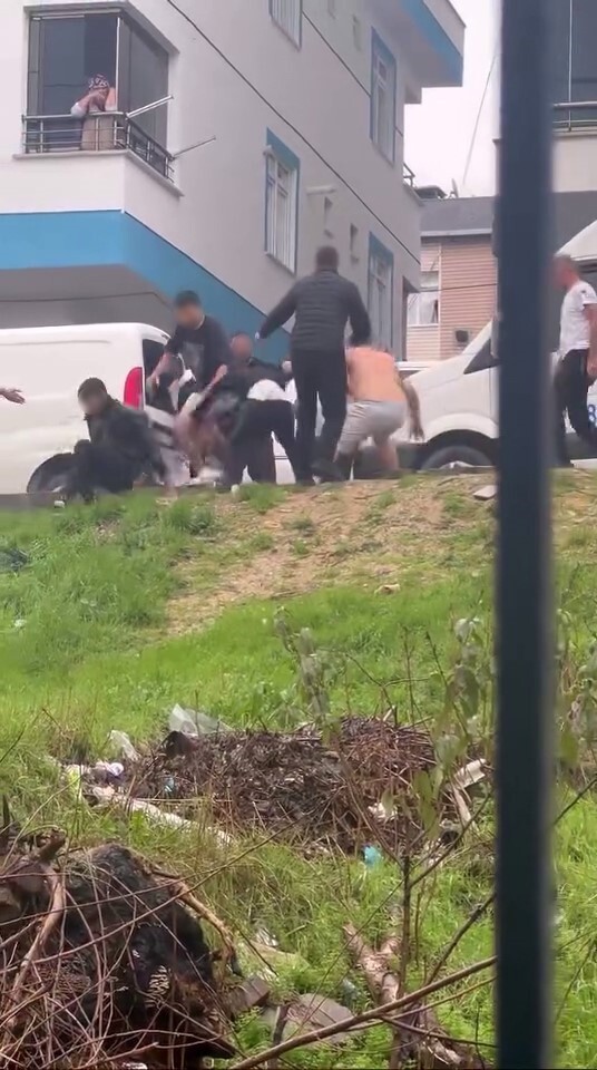 BAŞAKŞEHİR'DE İKİ KARDEŞ ARASINDA MAL PAYLAŞIMI NEDENİYLE ÇIKTIĞI İDDİA EDİLEN TARTIŞMA KISA...