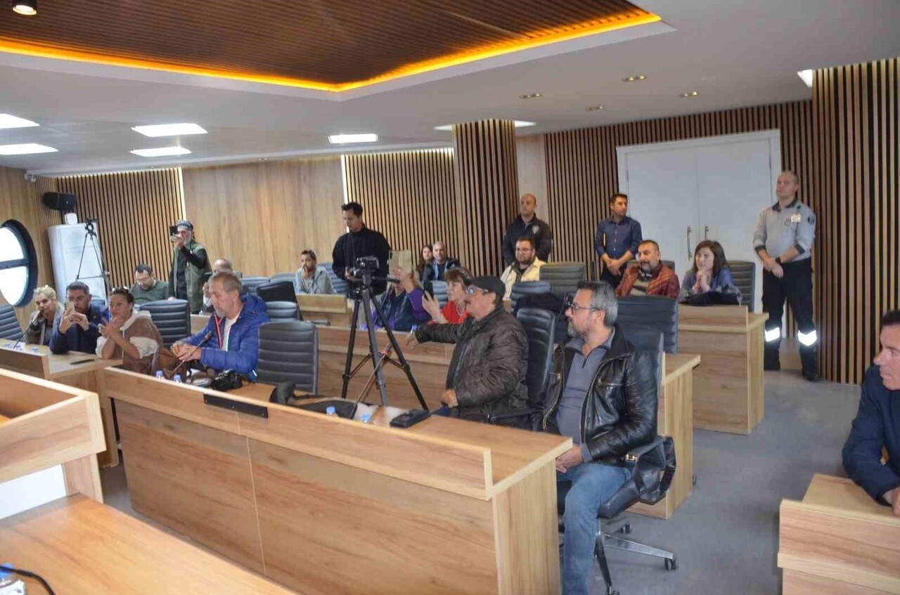 BAŞKAN GENÇAY, TEZGAHLAR KONUSUNDA KONUŞTU: "DEVİR VE KİRALAMA YOK"