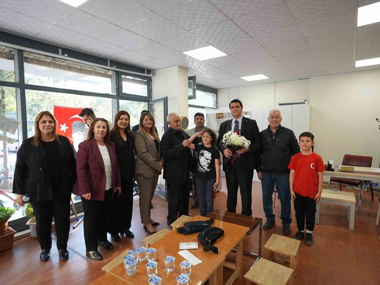 BAŞKAN YILMAZ’DAN DEĞİRMİÇEM VE SARIGÜLLÜK’E ZİYARET