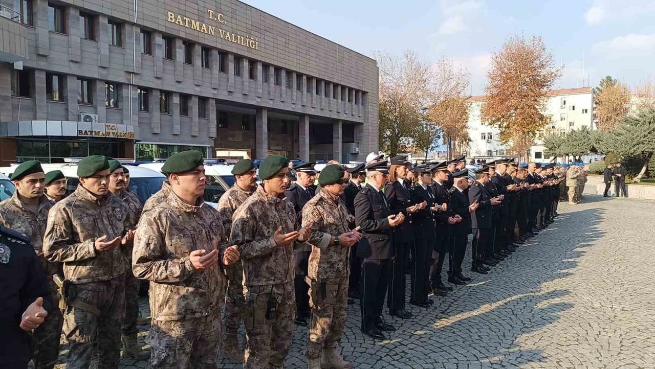 BATMAN İL EMNİYET MÜDÜRLÜĞÜ İLE İL JANDARMA KOMUTANLIĞINA TAHSİS EDİLEN 151 YENİ ARAÇ, BATMAN...